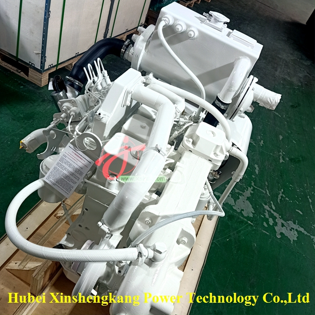 Лодочный двигатель Cummins 4BTA3.9-M